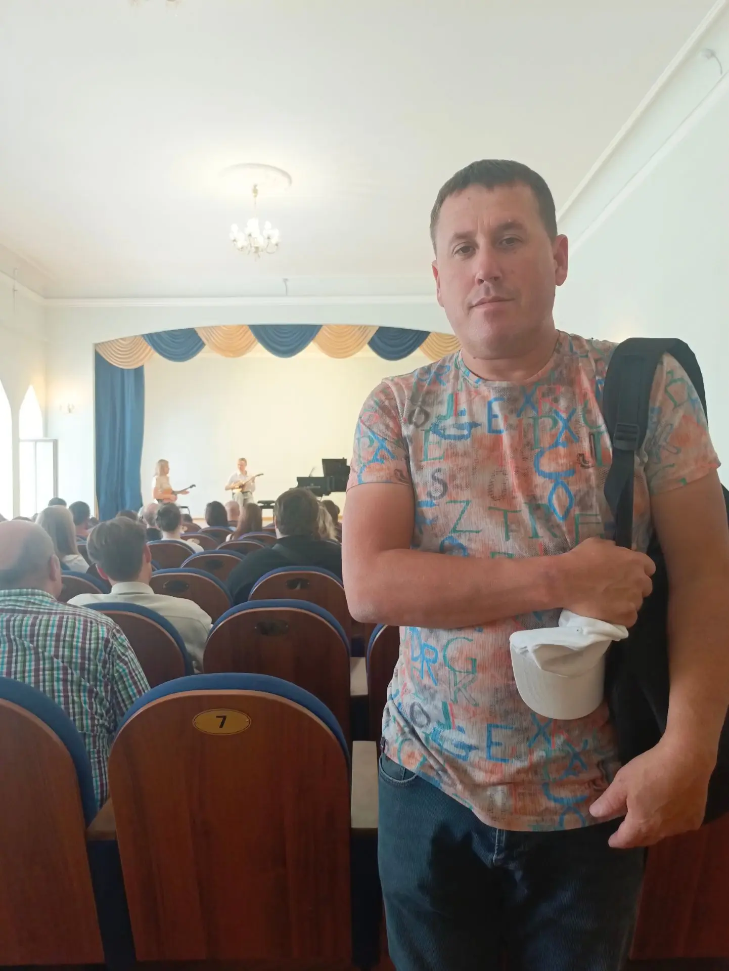 Преподаватель класса гитары Губанов Александр Владимирович рассказывает: