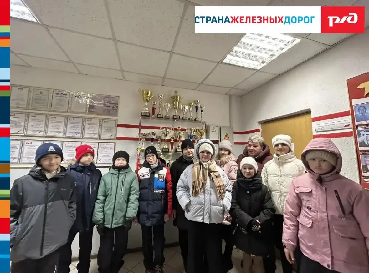 🚂Ученики 5 класса школы №8 им. Н. С. Павлушкина вместе с педагогом Пензенской ДЖД Баби...