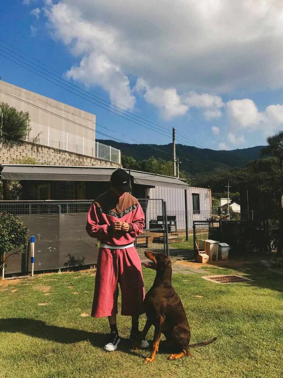 Bam в IG Post