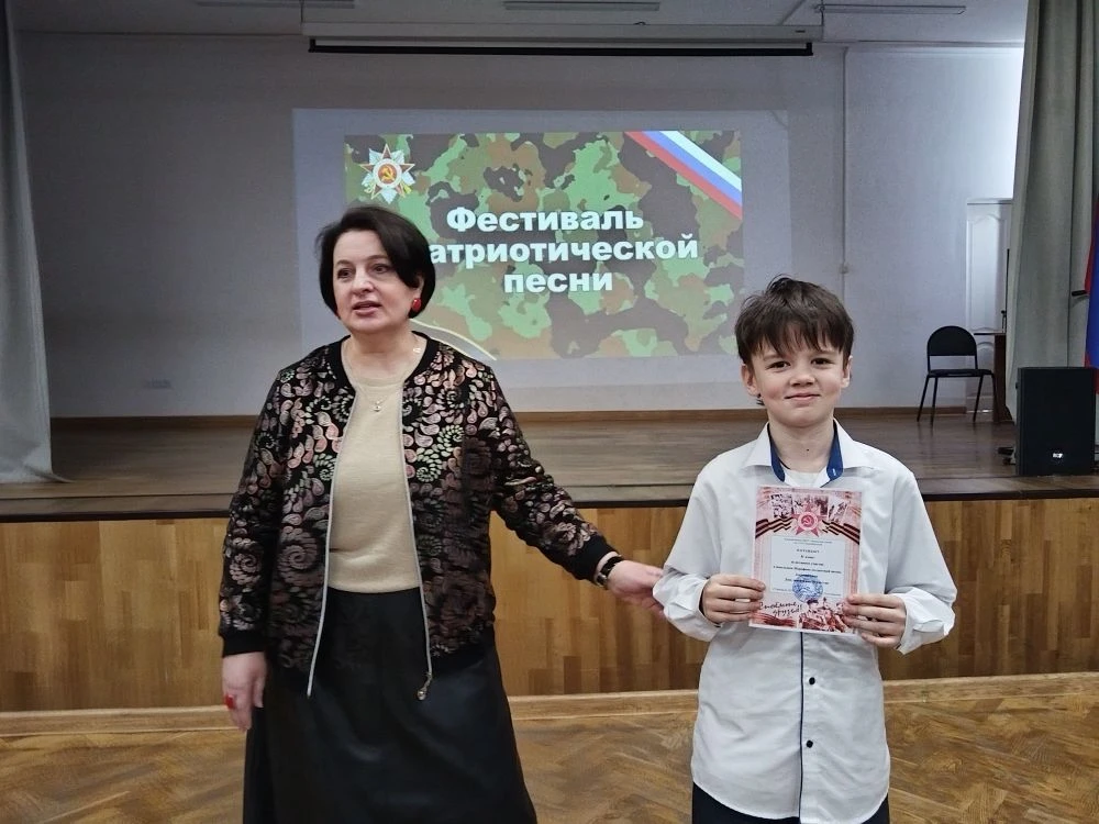 🎤 В лицее —   Песни войны...  На этой неделе в стенах  лицея царит особая атмосфера. Ученики с 3 по 