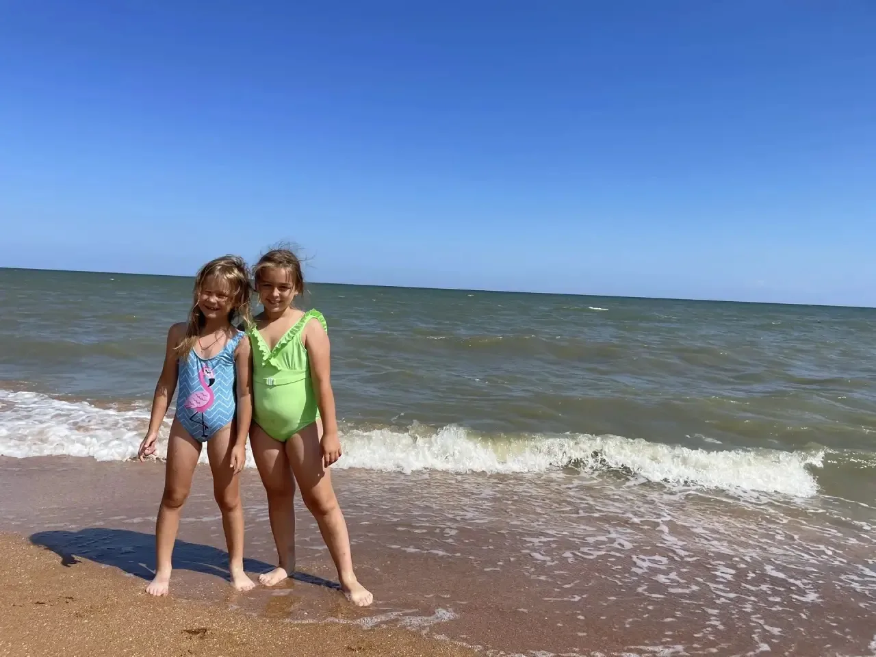 ☀️Мое яркое лето

Якименко Валерия из 3 а класса отдохнула на Азовском море.

А ее одноклассник Роди