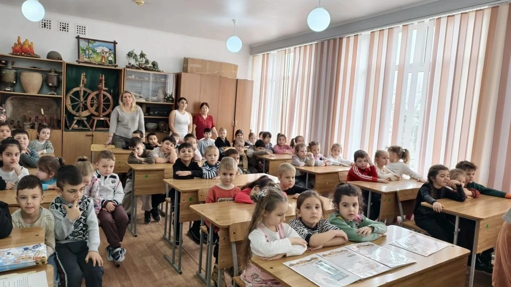 17.02.2026г. библиотекарями школы было проведено мероприятие с 3-мя подготовительными группами детск