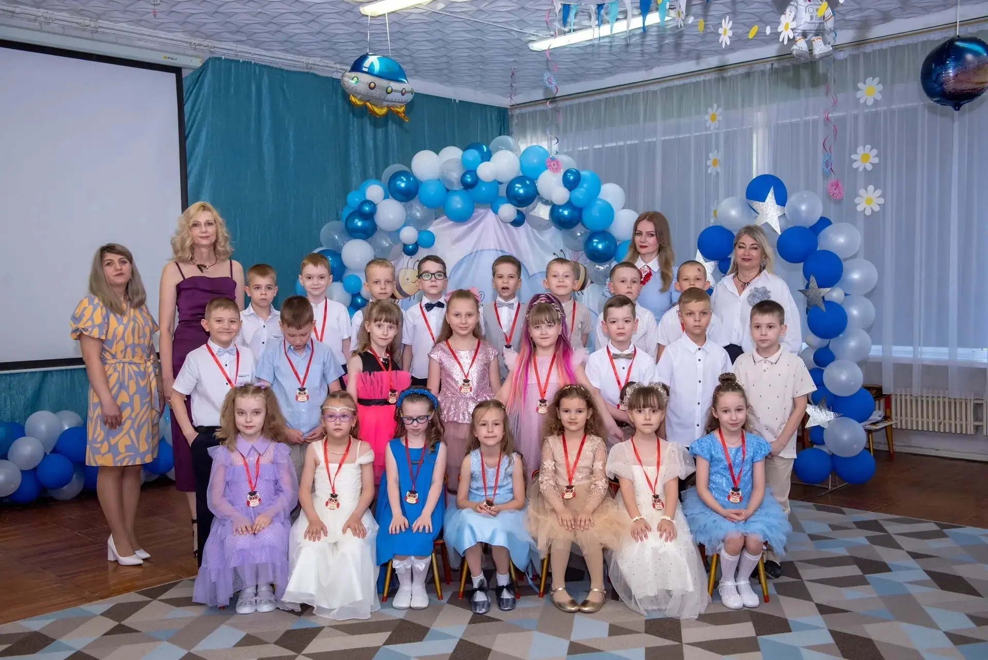 🎉 Выпускной бал в
 Детском саду № 343 🎉

В нашем детском саду 
состоялся особенный 
праздник — вып