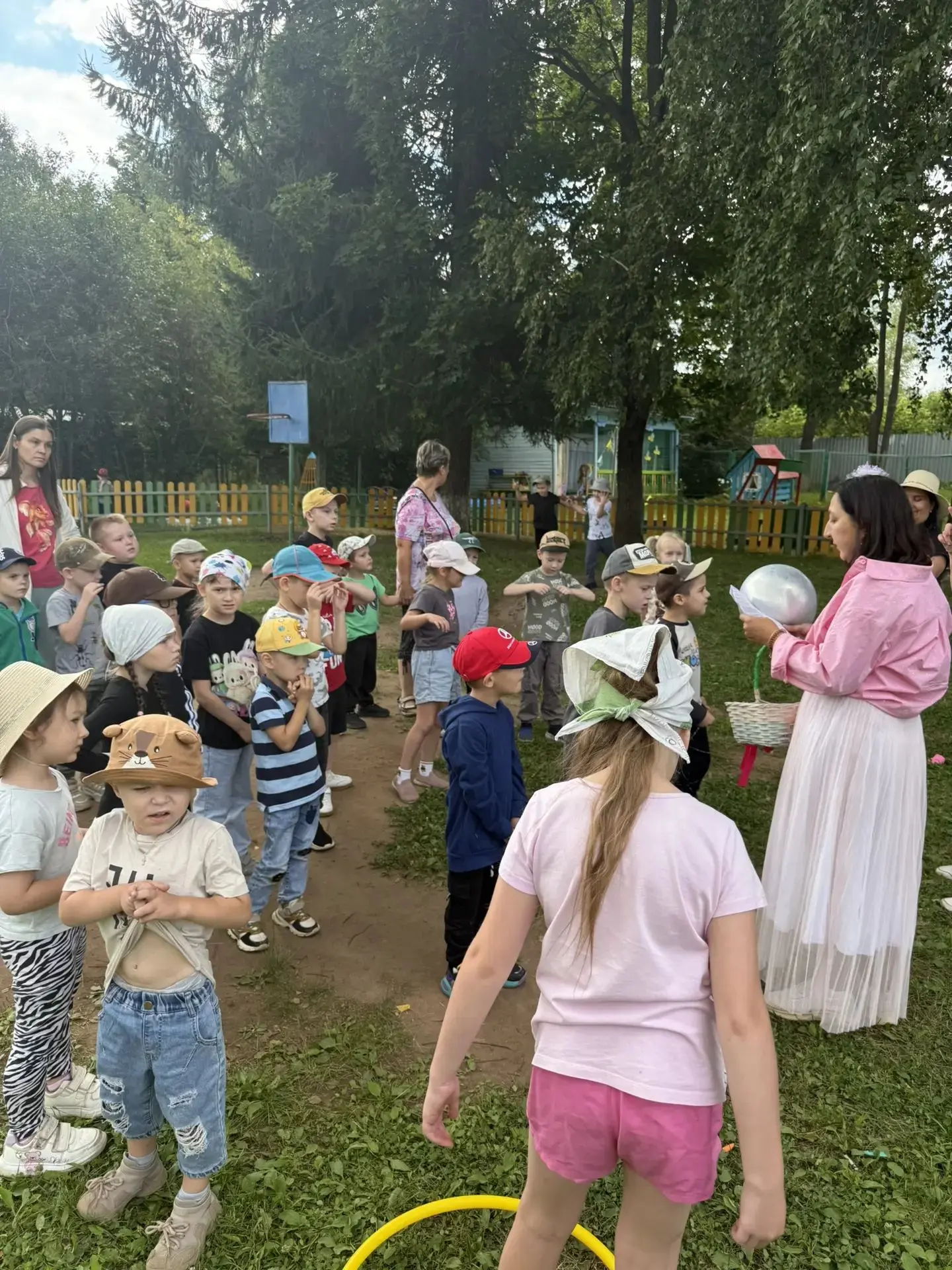🧼🫧Летящие по воздуху, переливающиеся всеми цветами радуги прозрачные мыльные шары. Эт...