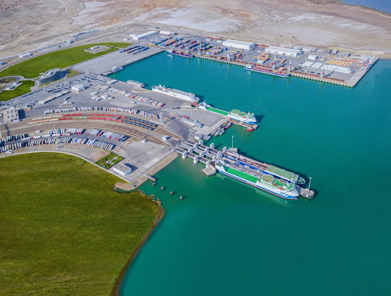 🛳 Казахстан и Азербайджан прорабатывают проект строительства новых паромов для линии К...
