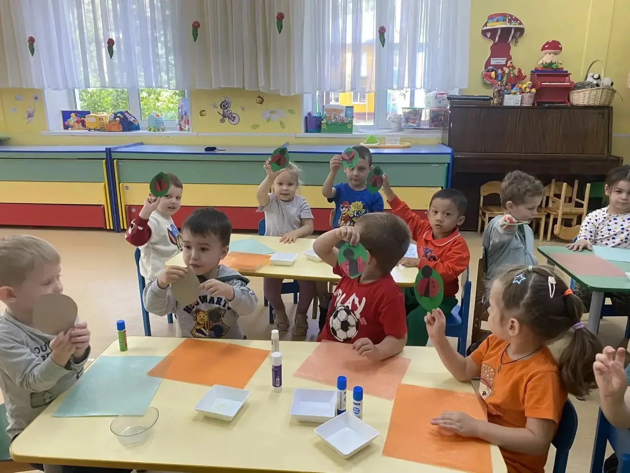 Во второй младшей группе «Пчёлки» структурного подразделения «Детский сад «Звёздочка» (...