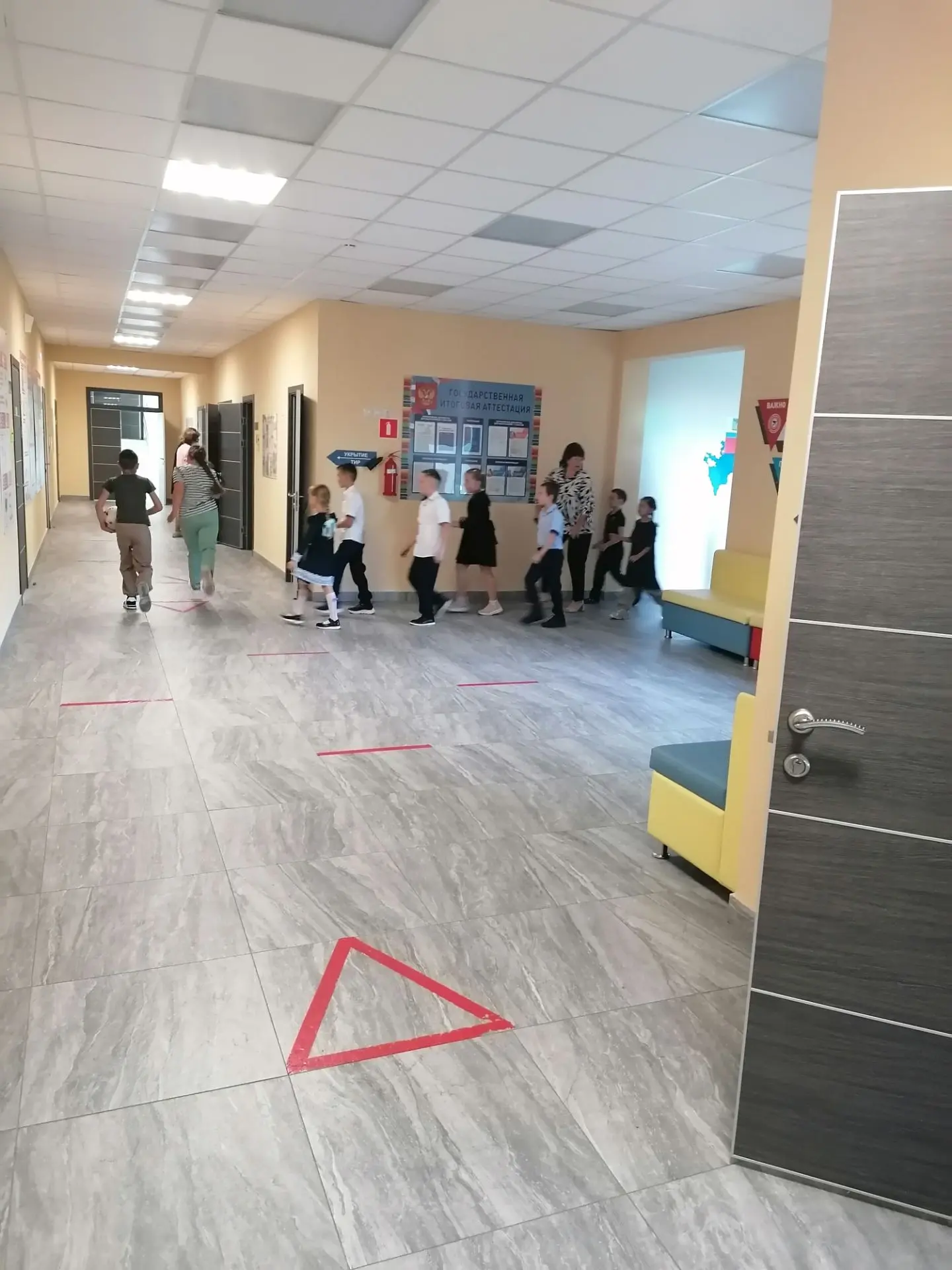 В школе прошла плановая учебная тренировка по безопасности. Её главная цель — отработат...