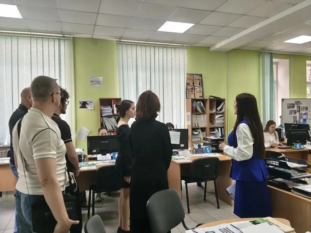 В мелитопольском Кадровом центре состоялся День открытых дверей  💻 Участники мероприятия ознакомилис