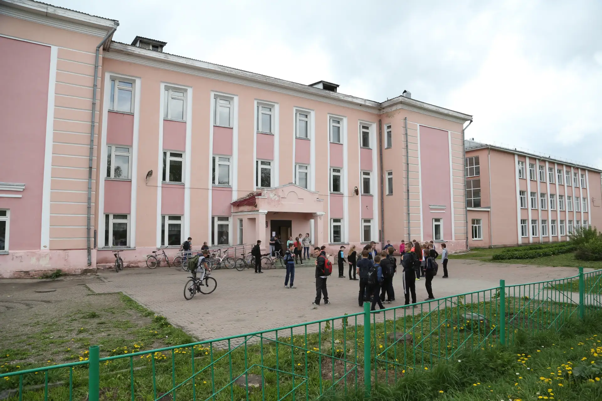 Школы, сады и техникумы: в области развернут масштабный ремонт
