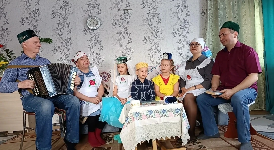 Городской онлайн-конкурс  фотографий "Будущее России - в больших семьях".