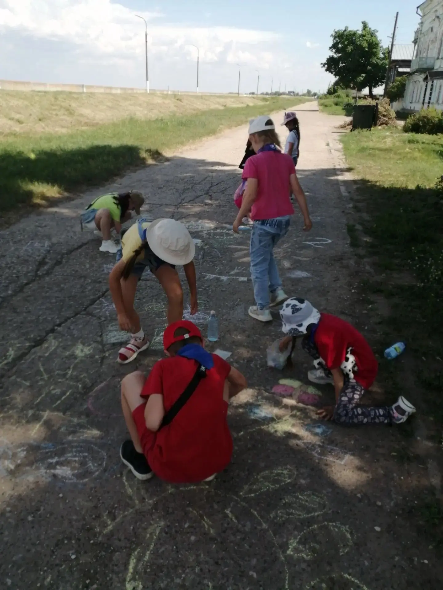 СУПЕР день

🤗 Сегодняшний день в лагере "Рост" пролетел на одном дыхании. Мы начали утро с бодрой з