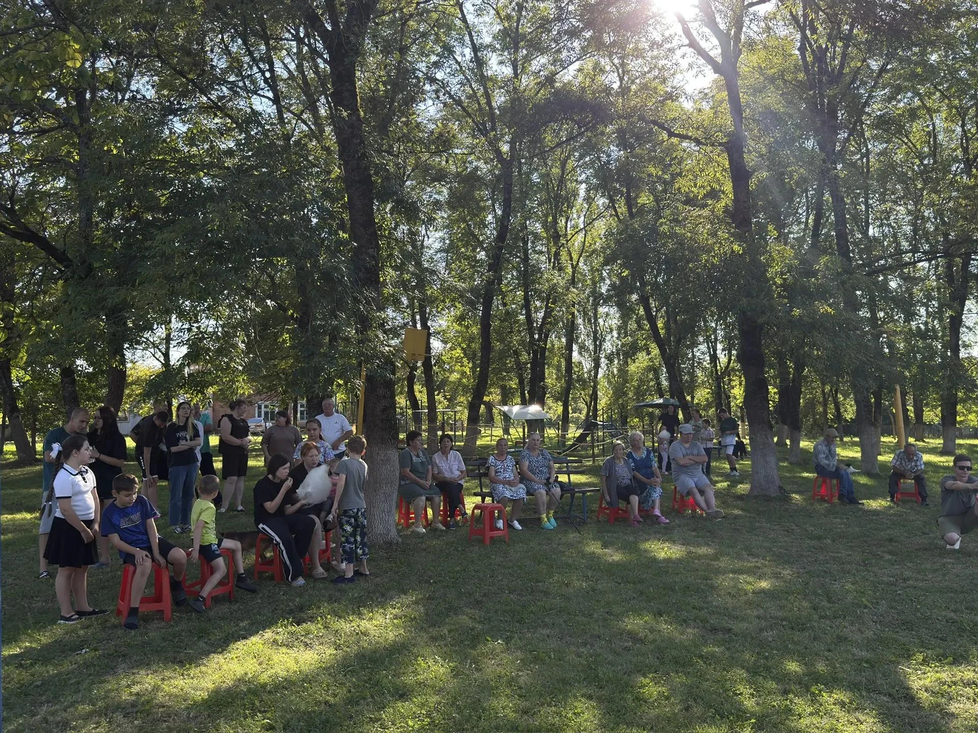 🎉 Праздник в микрорайоне Новый Городок — творческие коллективы Дома культуры посёлка Н...