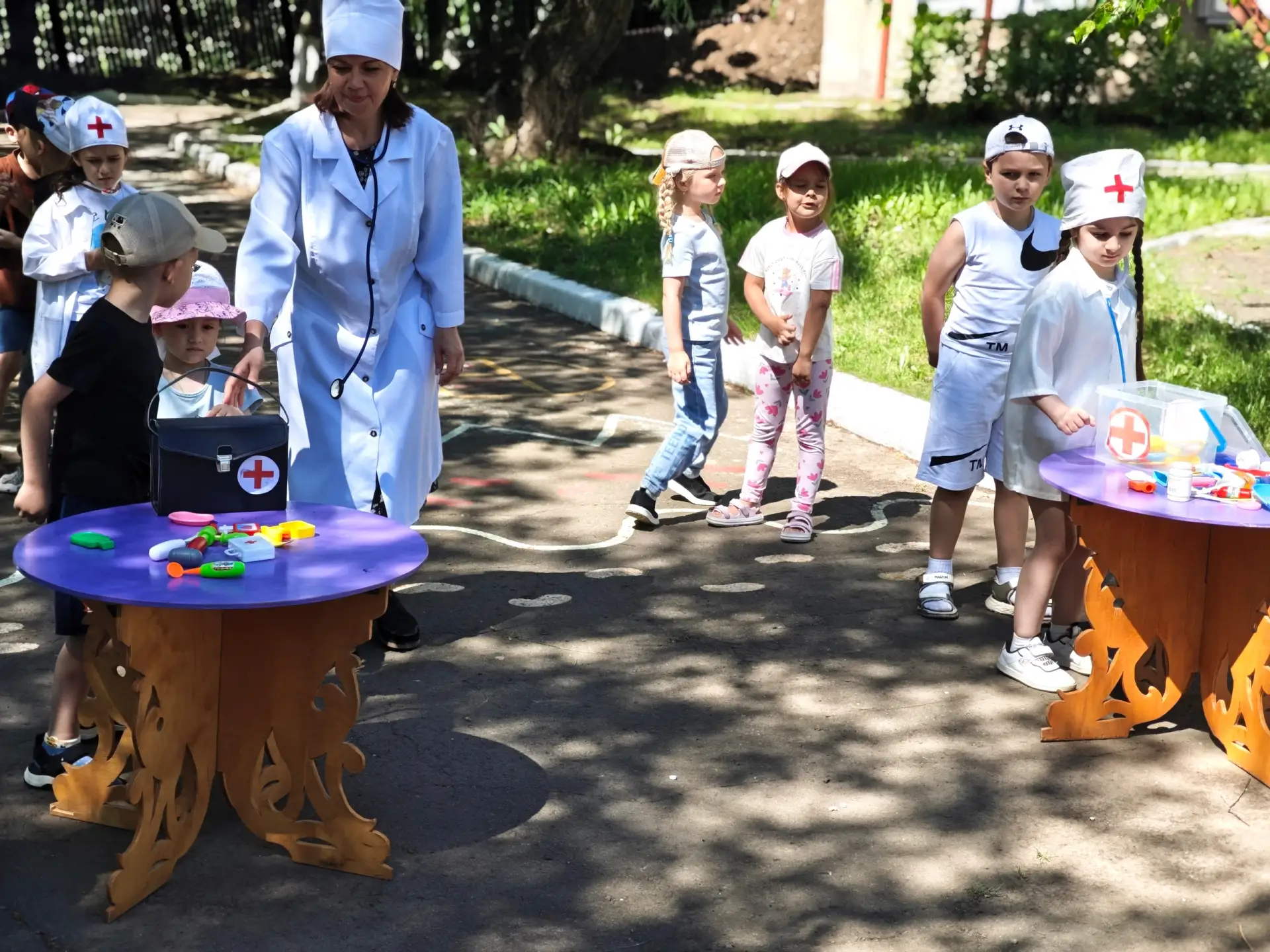 Маленькие спасатели: учимся помогать с детства! 🩺❤
В преддверии Дня медицинского работника мы окуну