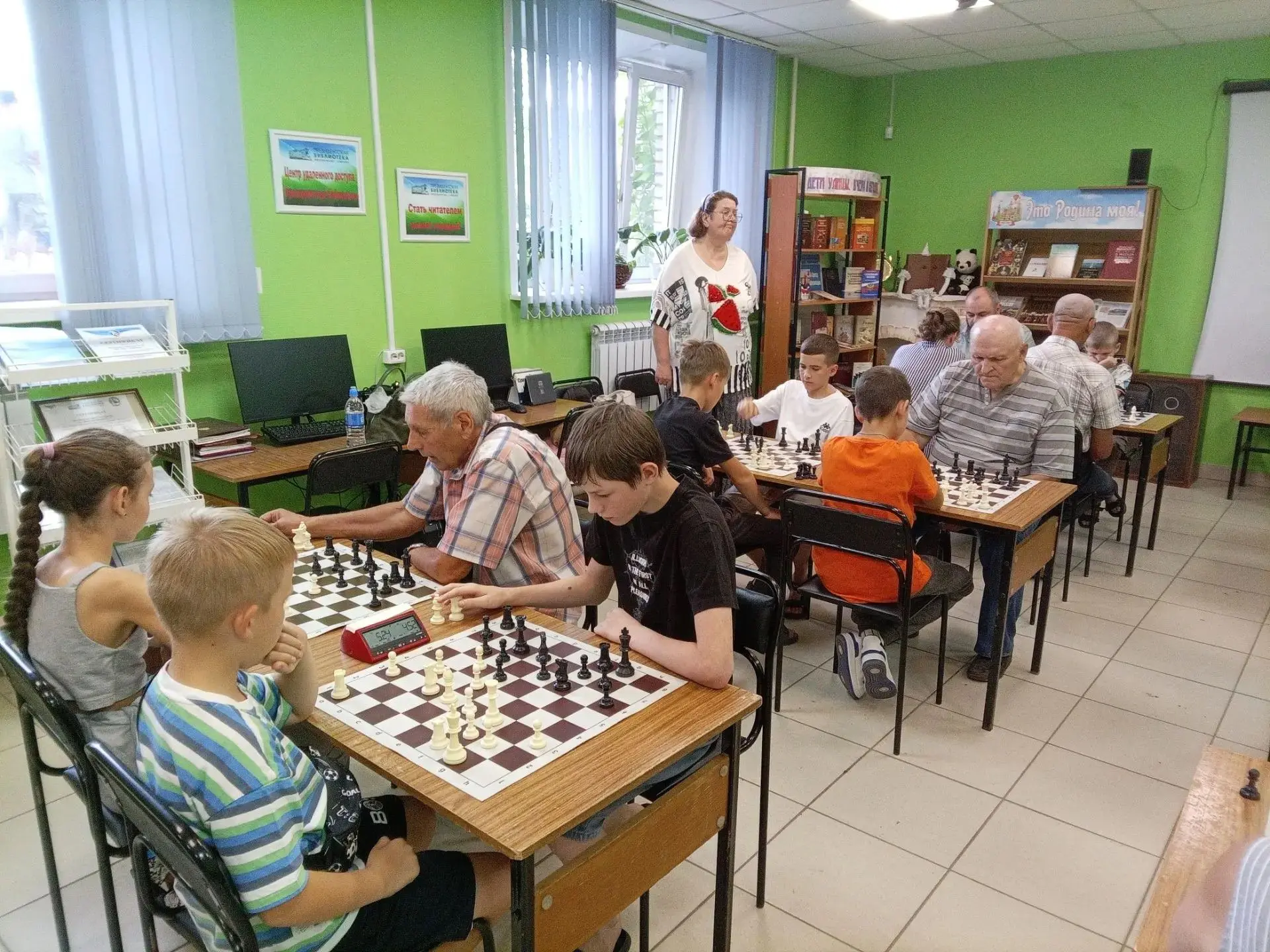 В Индустриальном районе прошел шахматный турнир, посвященный Международному Дню шахмат

На базе фили