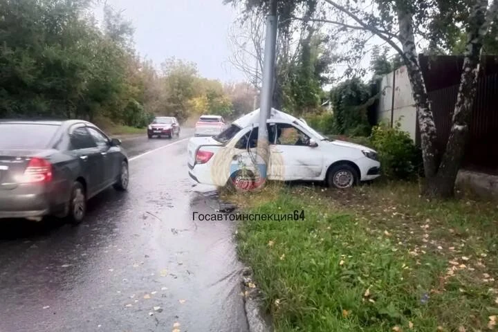 В Саратове 25-летний водитель Лады Гранты спровоцировал ДТП в Волжском районе. Утром 22...