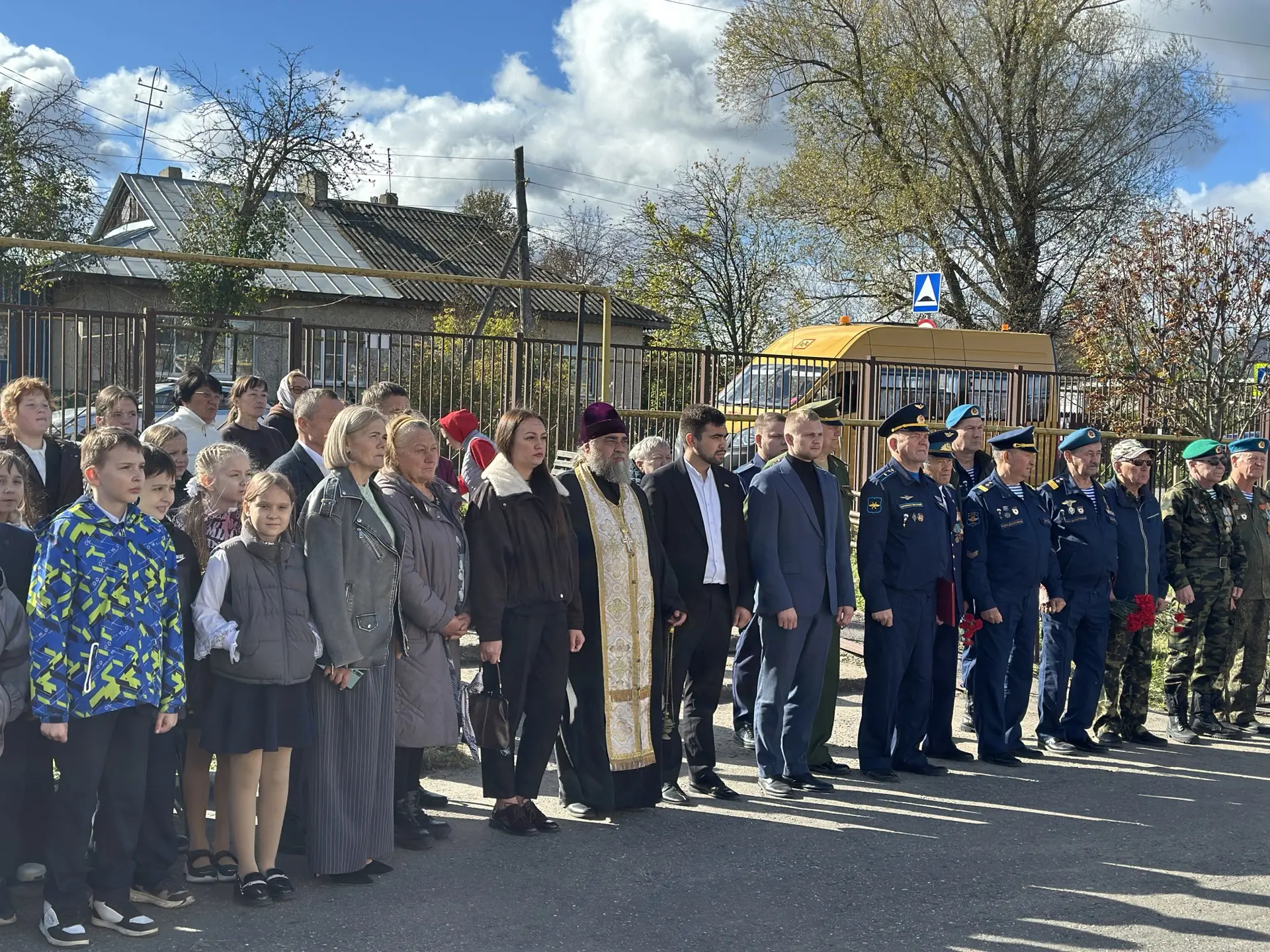 Герои в памяти вечно: в Ходарской СОШ открыли мемориальную доску Герою России Илье Серг...