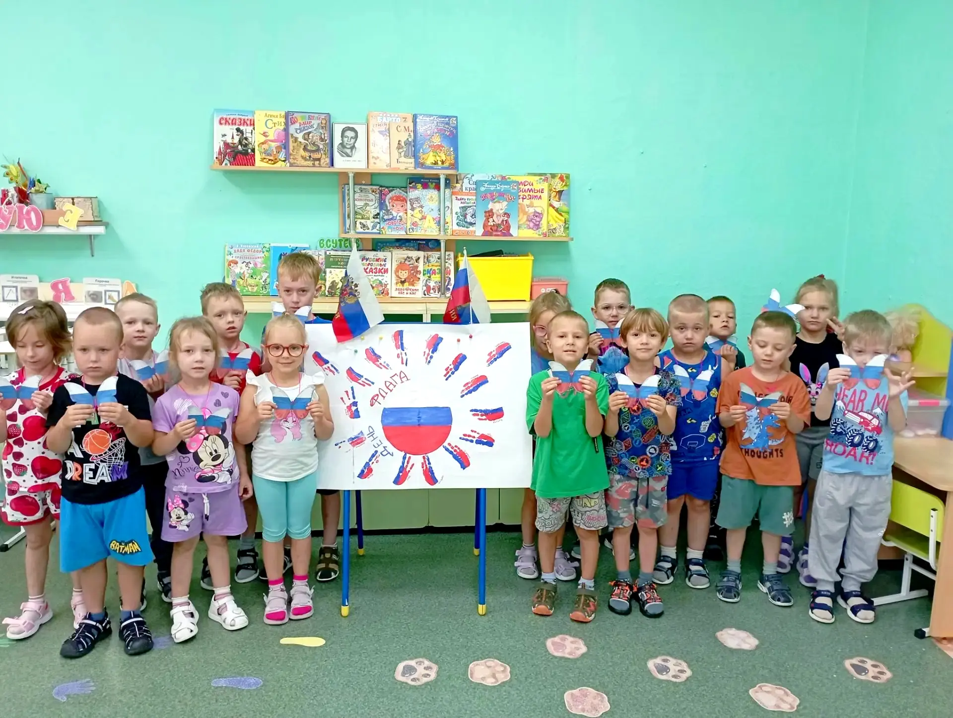 ❤️В нашей весёлой группе «Любознайки» был увлекательный День Российского флага — это си...