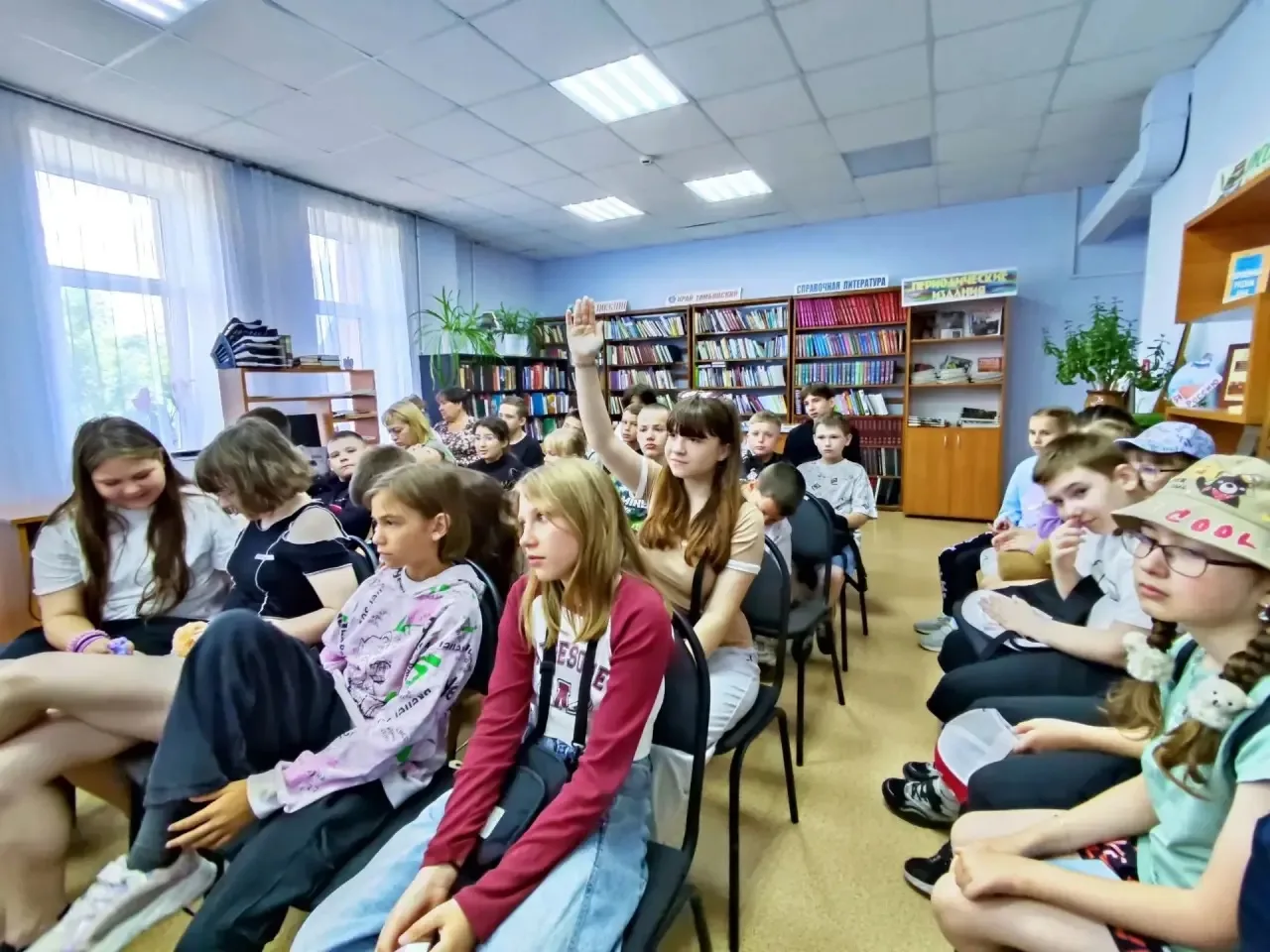 🌟 Активный день в пришкольном лагере «Солнечный»!🌟  

Сегодня наши ребята побывали в двух замечате