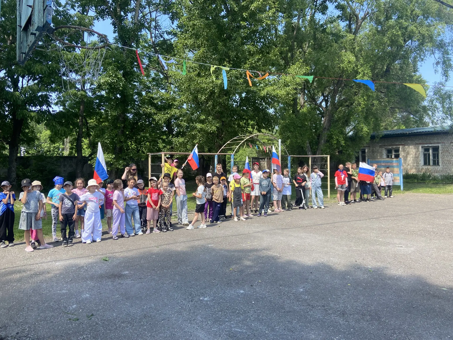 🇷🇺 В преддверии Дня России в нашем пришкольном лагере было по-настоящему весело и пат...