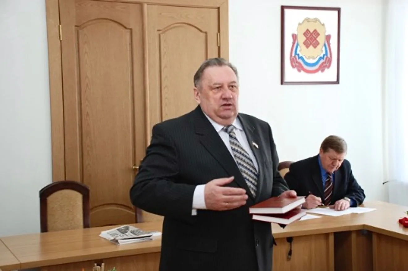 Сегодня свой День рождения отмечает Юрий Минаков, государственный и общественный деятель, Заслуженны