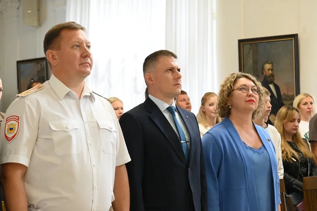 ⭐️В преддверии Дня флага юным ивановцам вручили первые паспорта