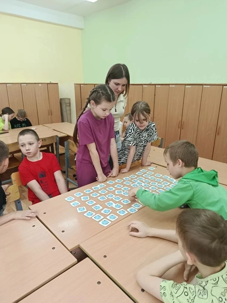 День эколога в пришкольном лагере

Сегодня в нашем пришкольном лагере прошёл замечательный День экол