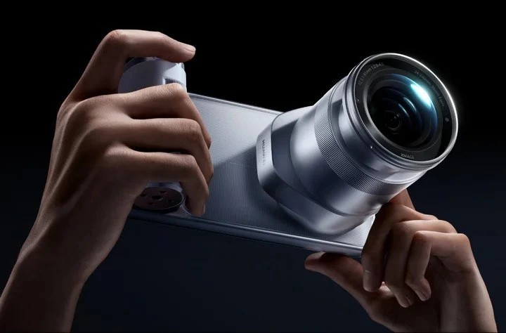 HUAWEI представила внешнюю камеру Ruiying Z10 для смартфонов Mate 90 Pro