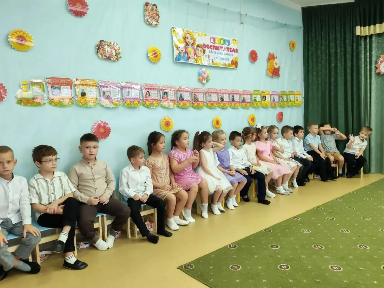 В преддверии Дня дошкольного работника в Детский саду «Чудо-остров»прошло тёплое и трог...