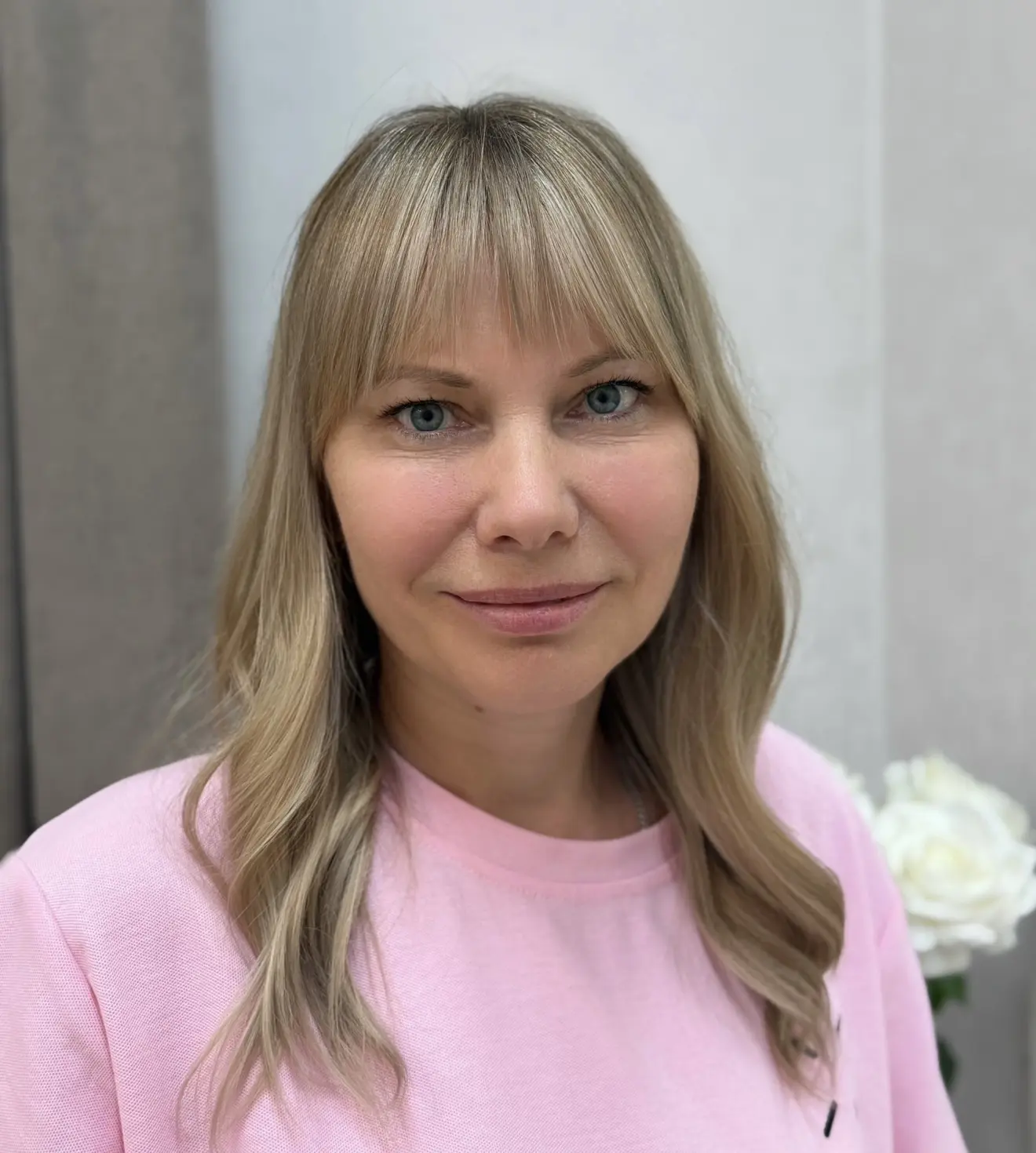 Сегодня один близкий мне человек сказал такие слова: «Женщина женщине — дом. Место, где спокойно и т
