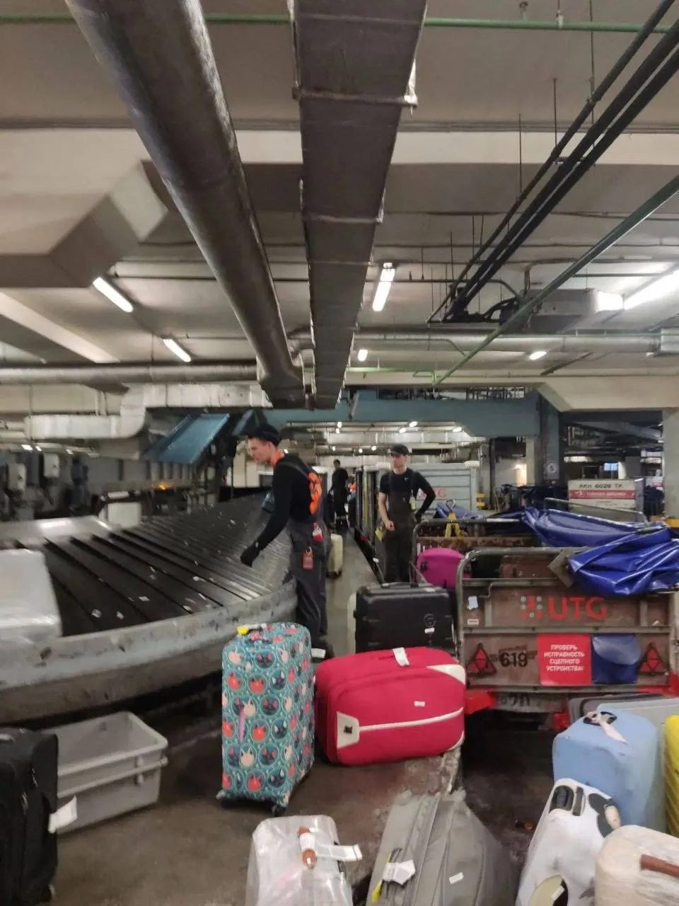 🧳 Москвичка прилетела на курорт без чемодана из-за сбоя во Внуково.

В ночь с 25 на 26 июля в аэроп