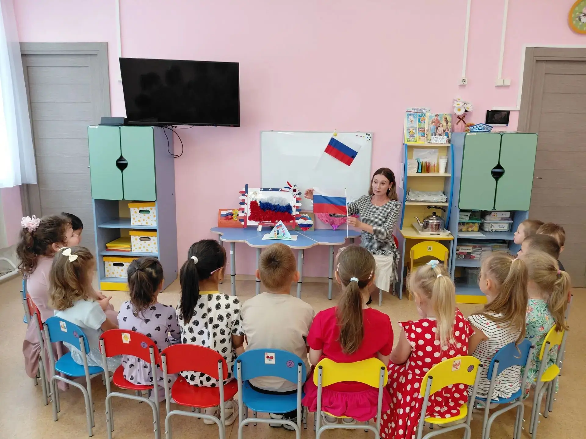 🇷🇺 Ежегодно 22 августа в России отмечают День Государственного флага  РФ 🇷🇺