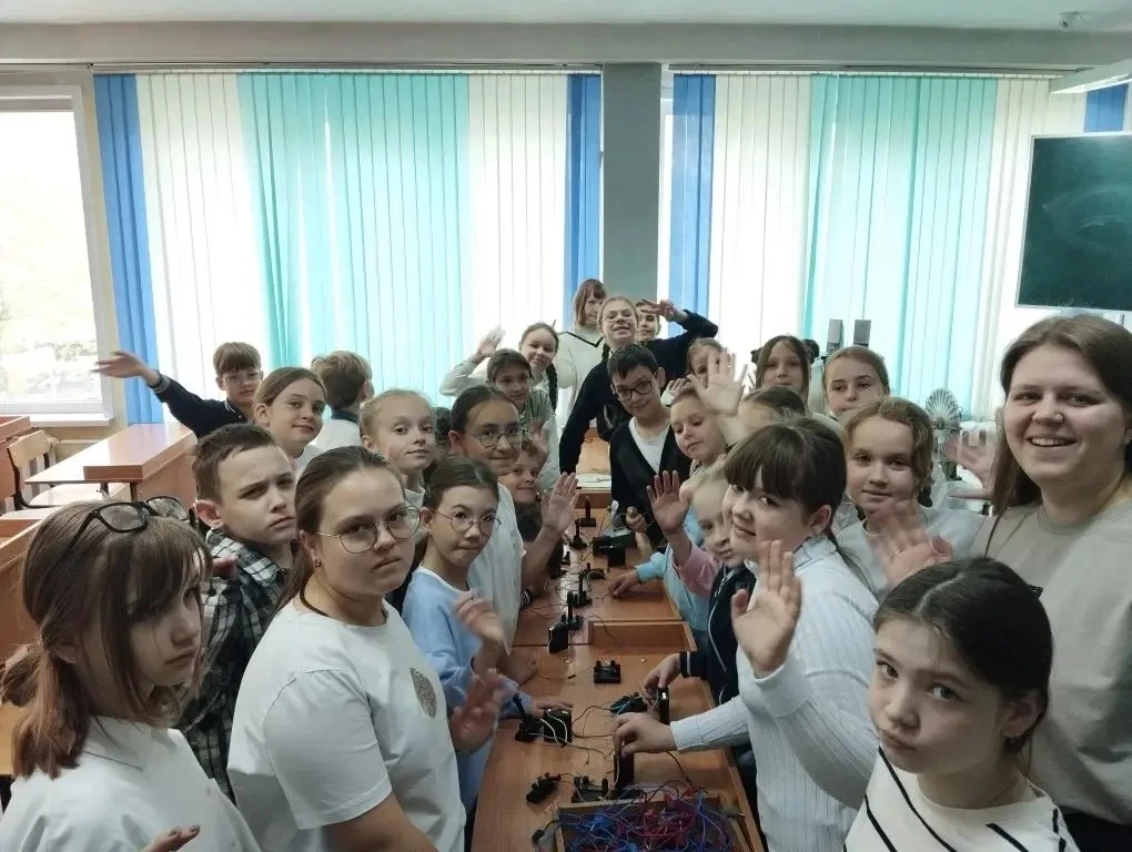 🎒 Неделя преемственности: младшие школьники знакомятся со старшей школой.