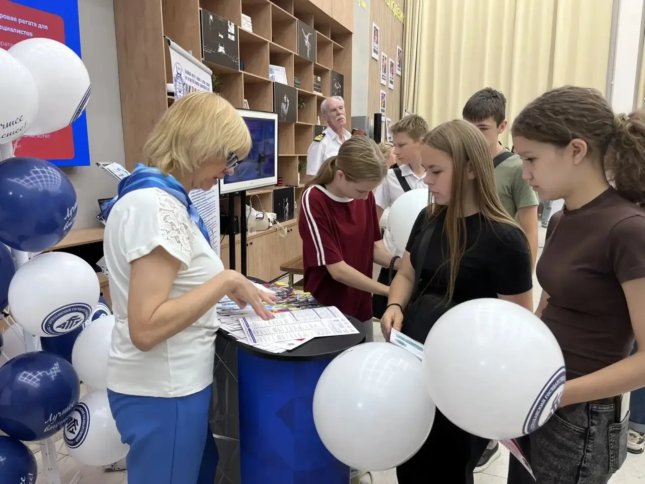 🇷🇺Федеральный этап Всероссийской ярмарки трудоустройства «Работа России»

Наши ребята приняли учас