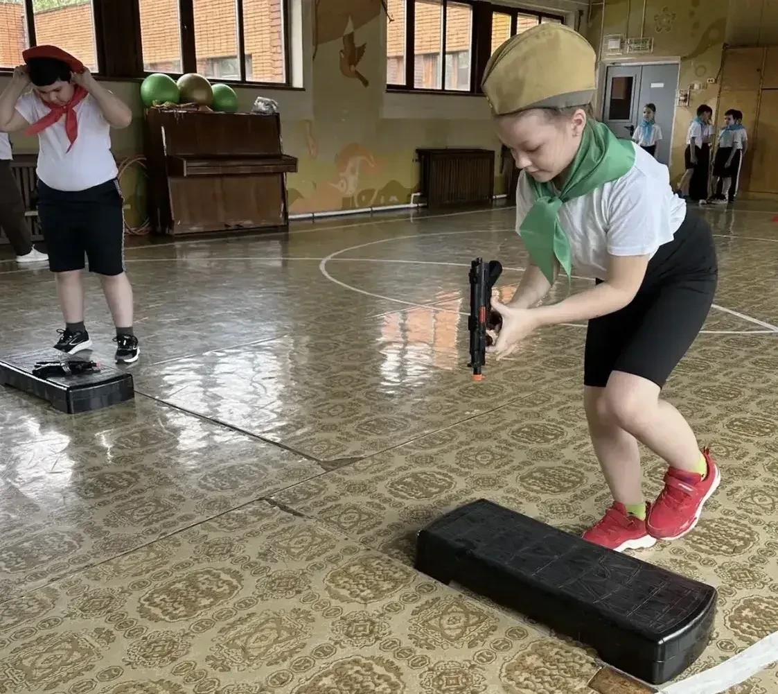 «Растём патриотами России»: спортивно-военная эстафета в  гимназии!   🏃‍♂️🎖️8 мая прошла яркая спорт