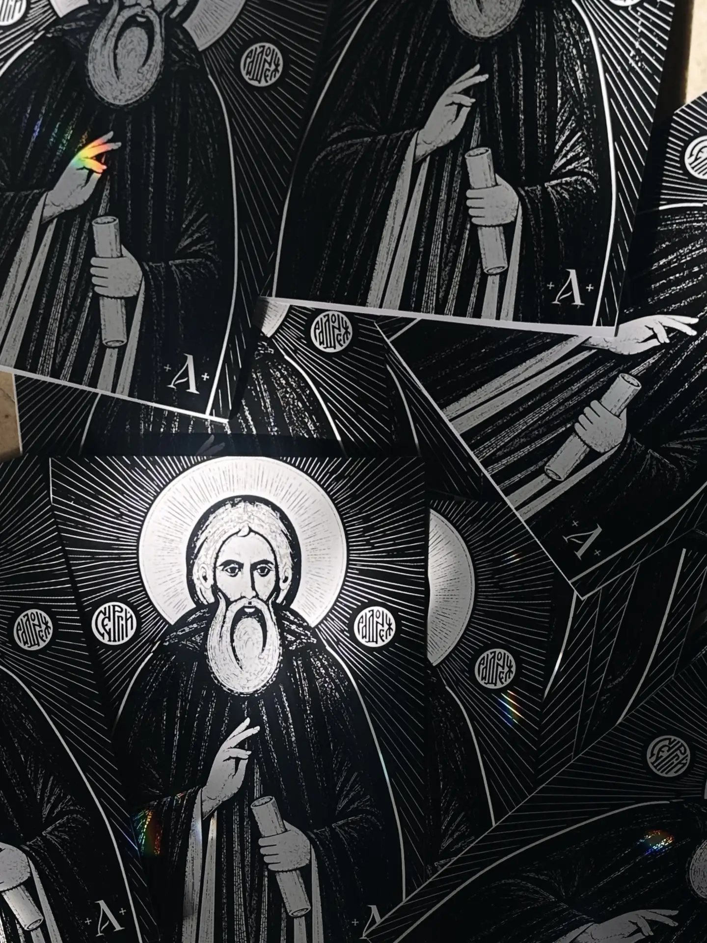 Друзья! Приходите в храм на богослужение и не забудьте взять новый приходской листок!