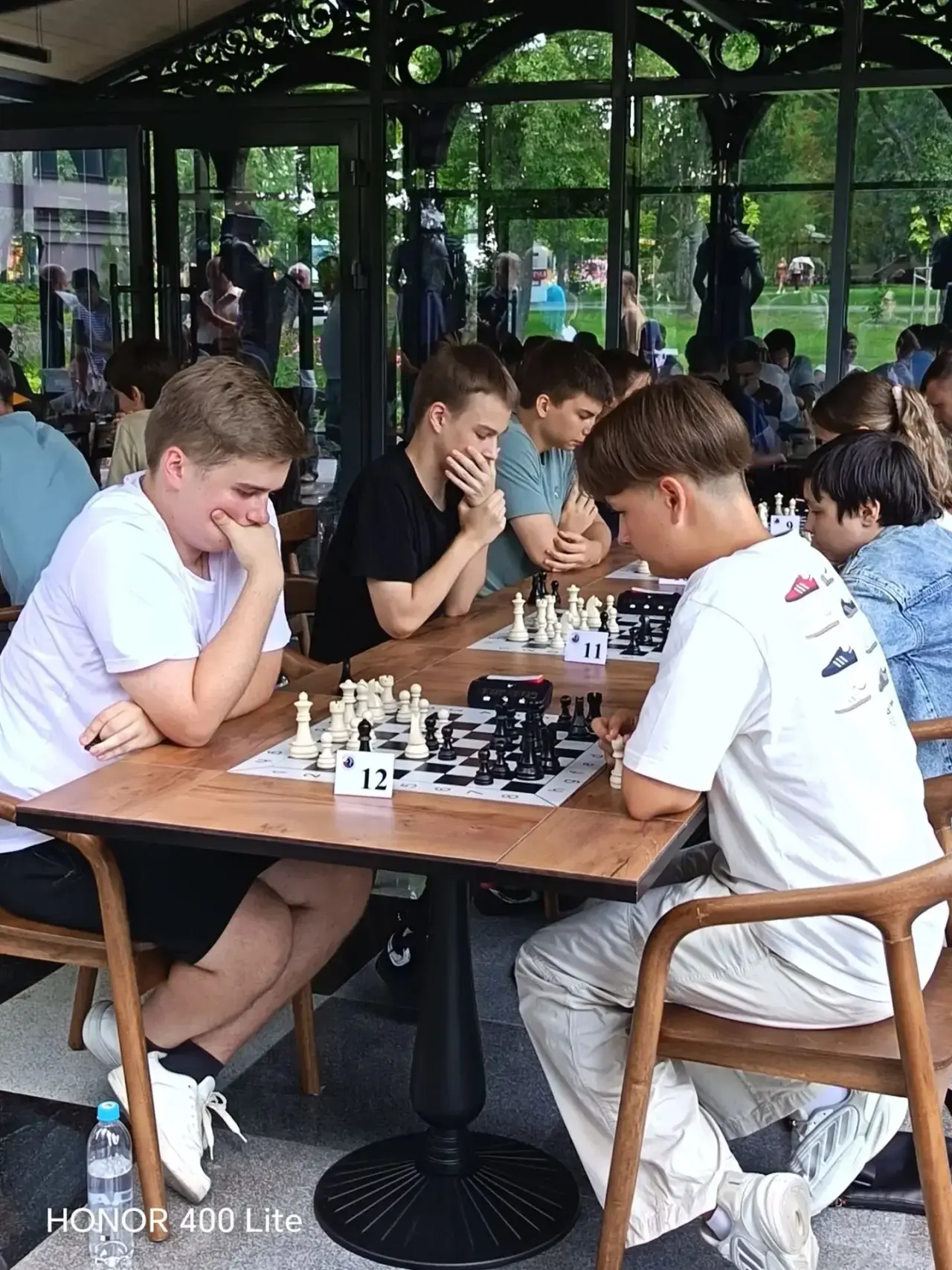 ♟️ Шахматный праздник в День города: наши гимназисты в деле!

5 августа, в честь 83-й годовщины осво