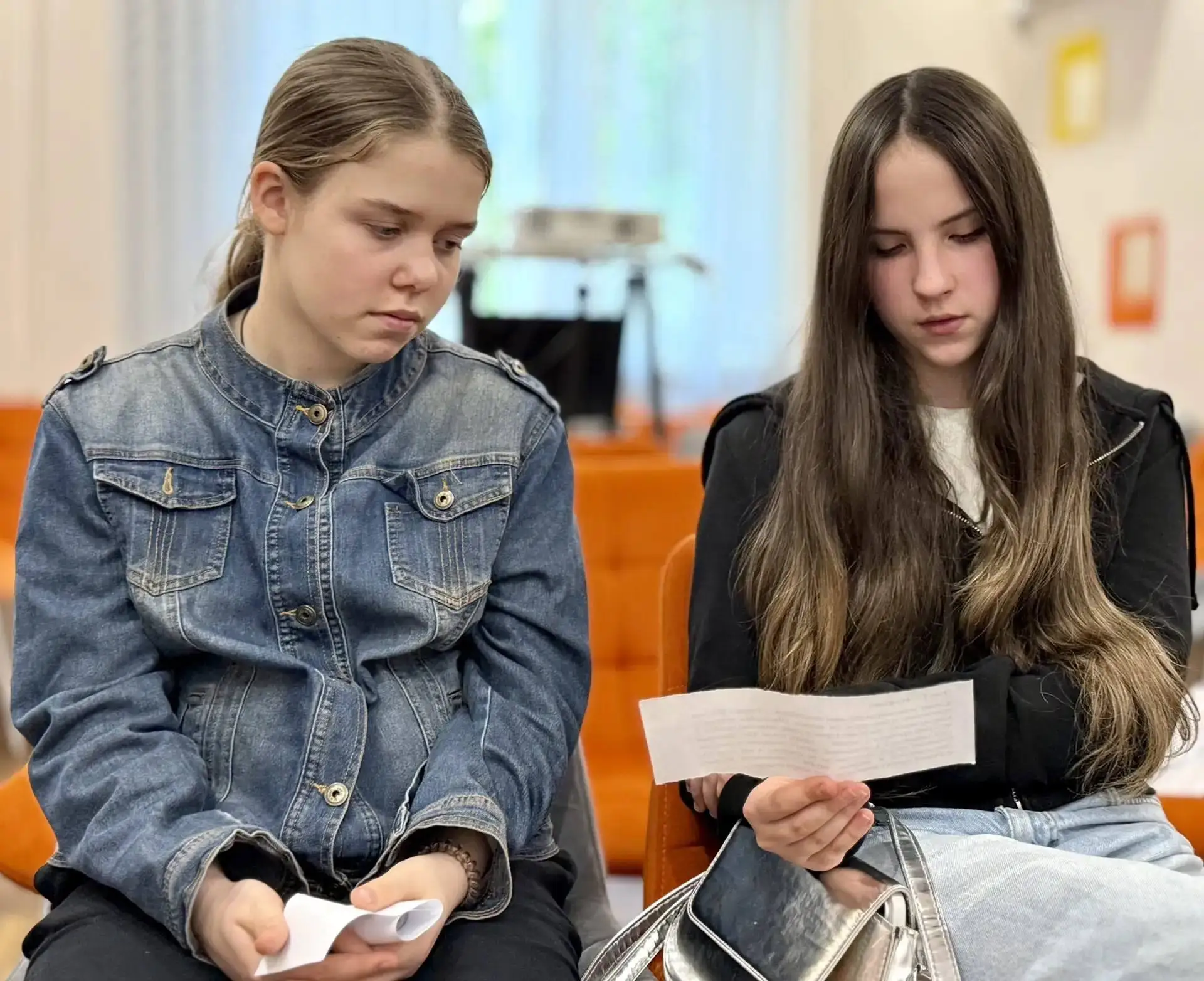 О принятии себя расскажут подросткам в семейном центре «Преображение» в САО ✅
 
В пятницу, 19 июня, 