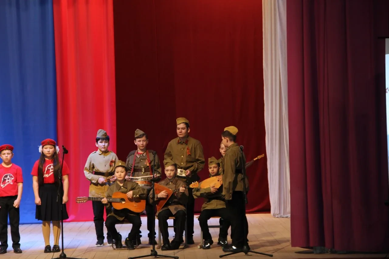 19 февраля проходил фестиваль патриотической песни «Отчизны Верные Сыны» в с. Караванный. От нашего 