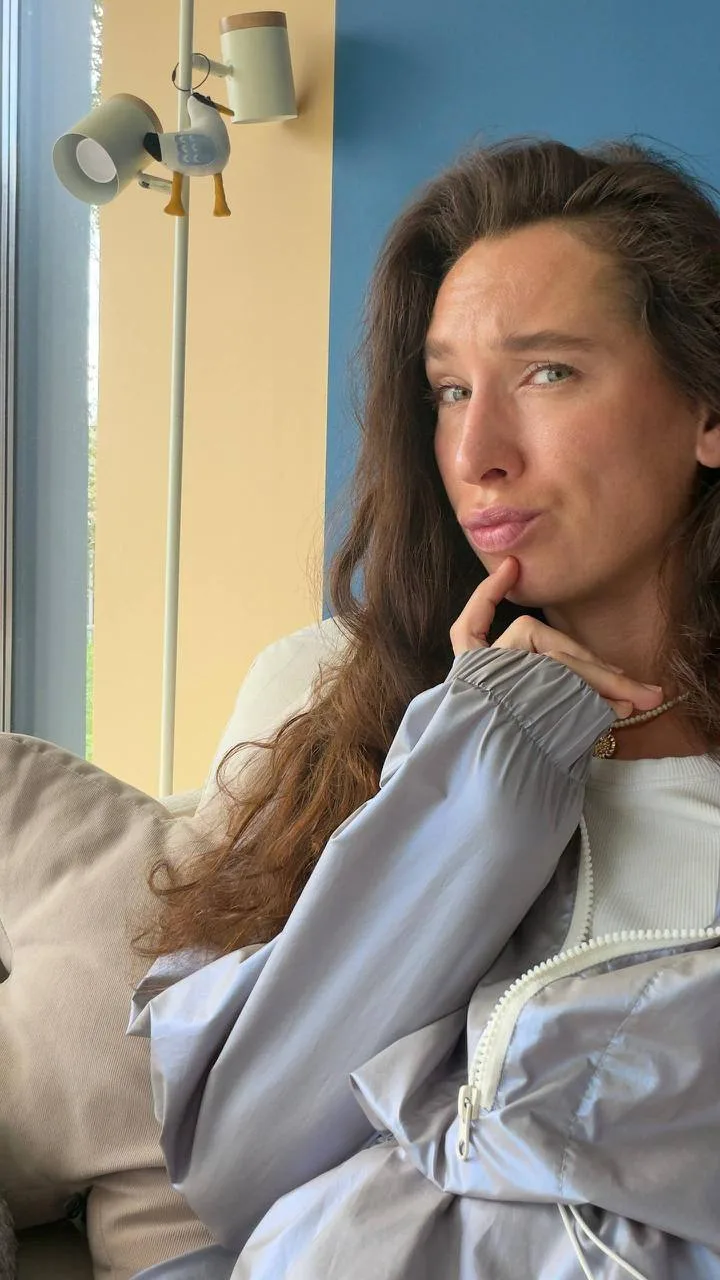 Средний сериал или один сезон сериала длится 10 часов. Учитывая, что это почти половина...