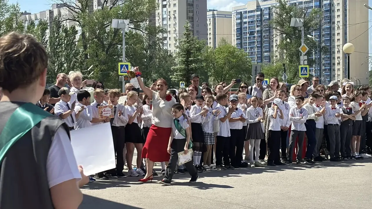 🎓 Четыре года пролетели как одно мгновение!  21 мая в нашей школе царила особенная атмосфера: мы про
