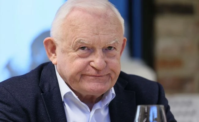 Новая волна польско-украинской дружбы: бывший премьер Польши Лешек Миллер потребовал от...
