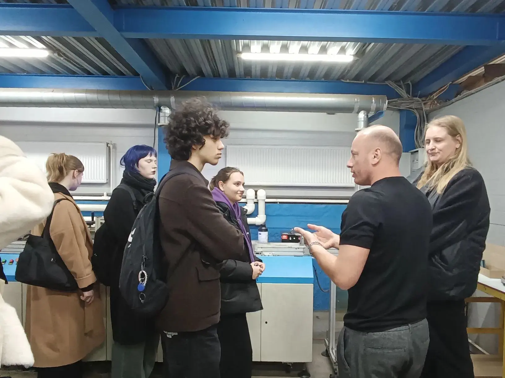 Учащиеся 11 класса посетили предприятие «Пластик Он лайн», расположенное в городе Красноармейск.   Р