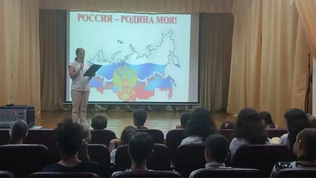 🇷🇺 С наступающим Днём России, друзья! Как это было в нашем лагере «ШИК»

11 июня выдался по-настоя