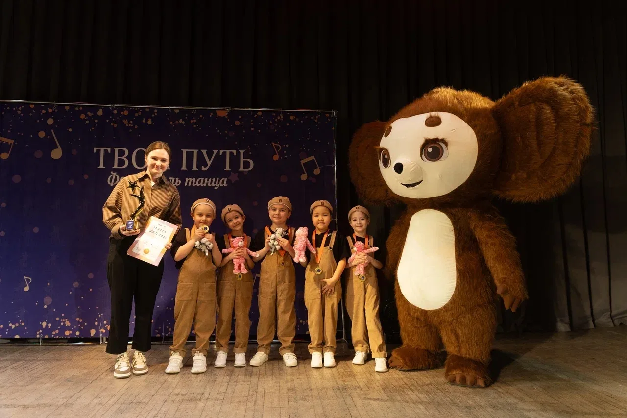 11 апреля ученики приняли участие в фестивале «Твой путь» — и это было по-настоящему ярко 🔥 

Наши 