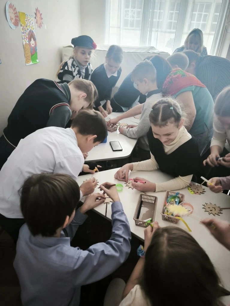 🔔 Перемена! Время отдохнуть и пообщаться! 🔔🔔🔔  В ресурсном классе проходят тематические мероприятия 