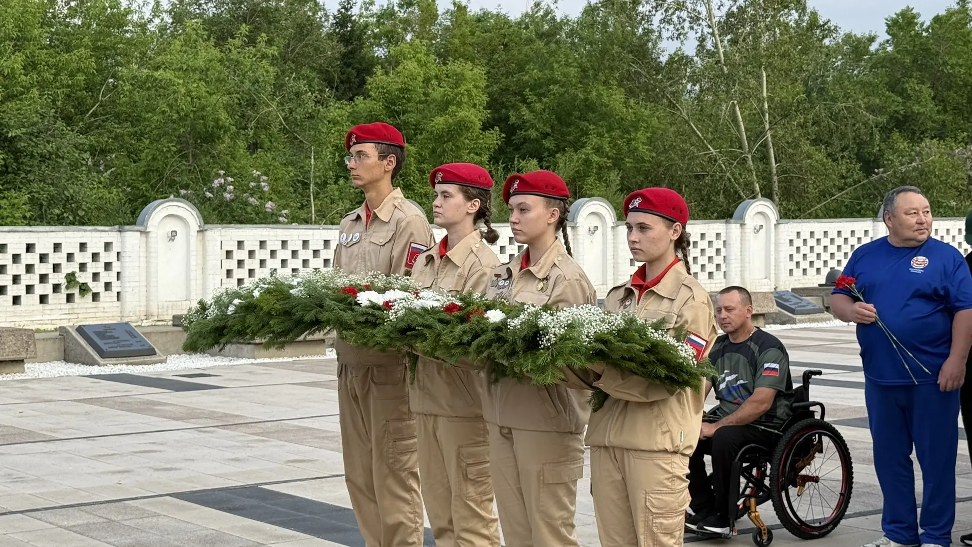 Вечерняя экскурсия для участников «Кубка Защитников Отечества» 🇷🇺

62 участников «Кубка Защитников