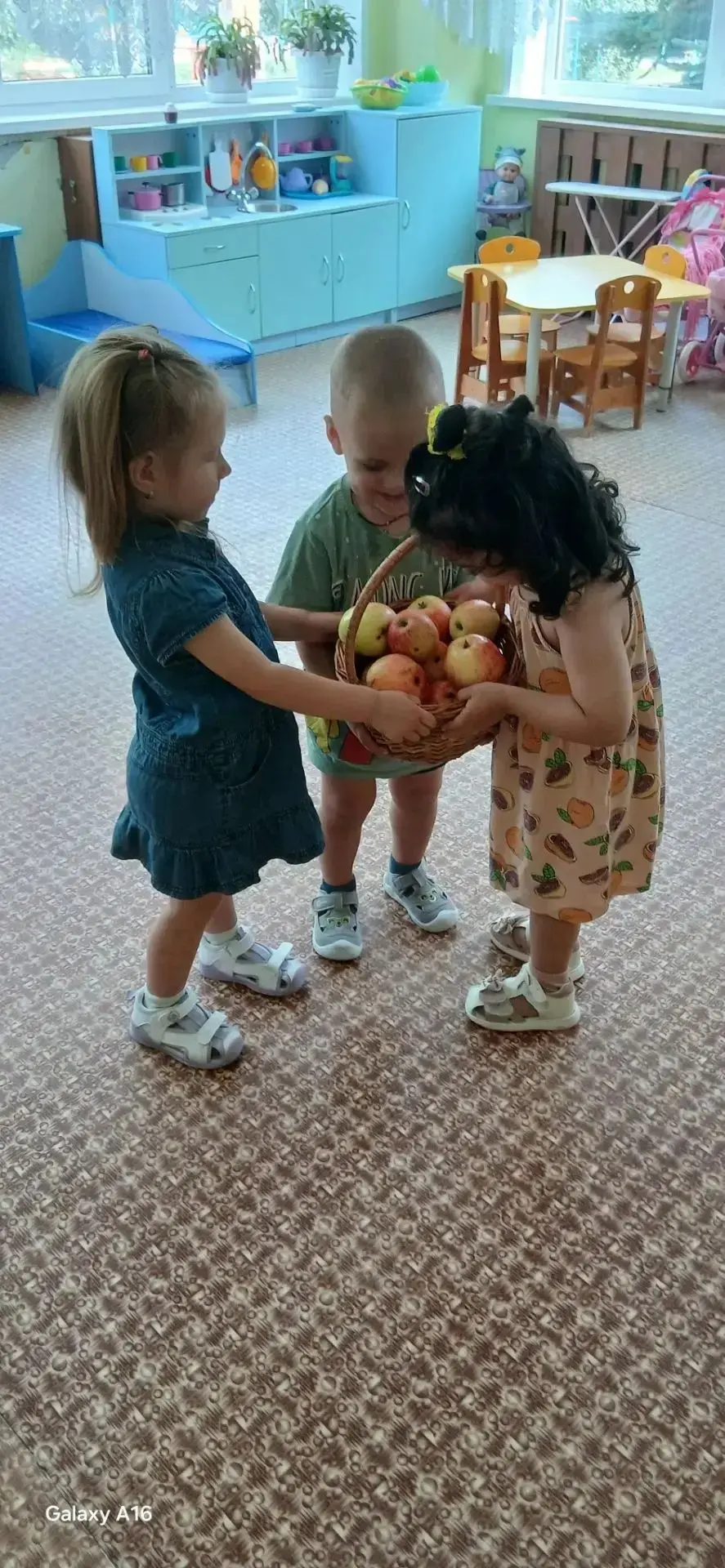"Яблочный Спас-яблоко припас" 🍎