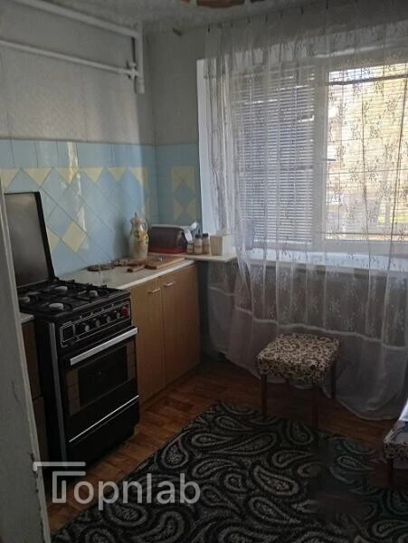 8️⃣ Двухкомнатная квартира, 48 кв м, 2/5 этаж, ул. Университетская