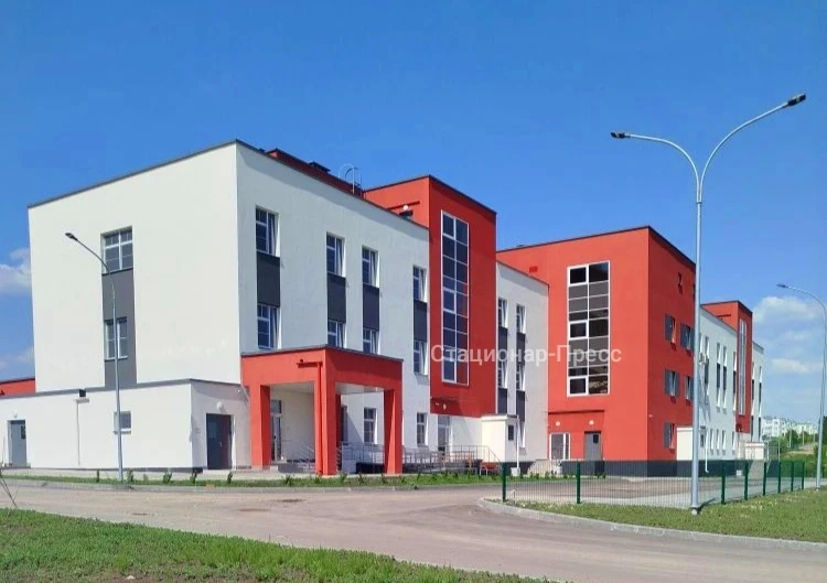 Новинка для жителей Новинок😏   Долгожданная новая поликлиника — просто красавица.  По площади она да