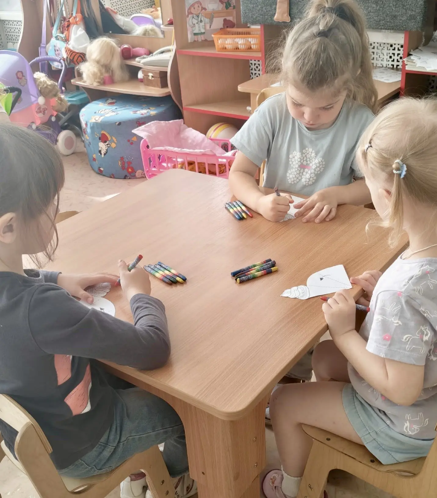 🍦 10 июня в средней группе «Цыплята» прошёл настоящий праздник — День мороженого! 🎉